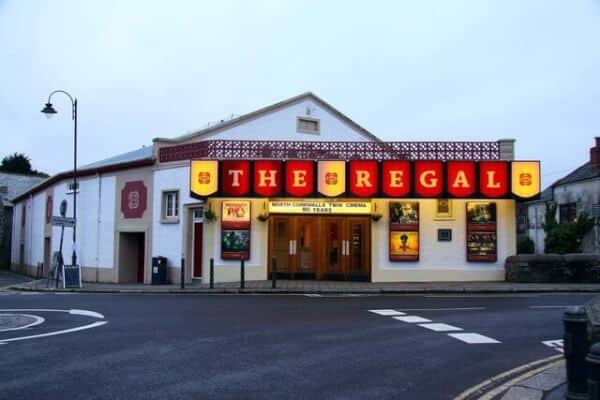 How Much Do Regal Cinema Tickets Cost In 2022 